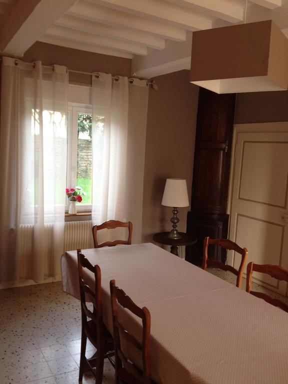 Au Repos Du Roi Bed & Breakfast Maisoncelle Екстериор снимка